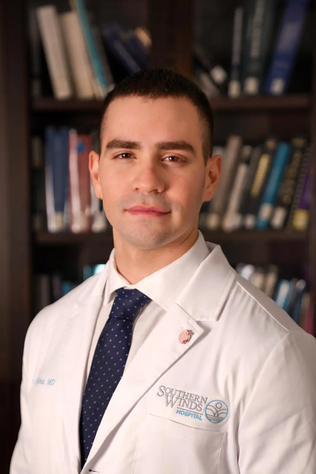 Luis Vilchez, MD